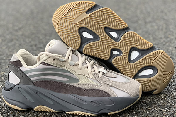 Women Yeezy Boost 700 V2 Tephra